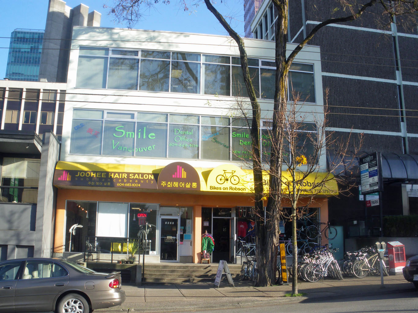 1525 Robson Street